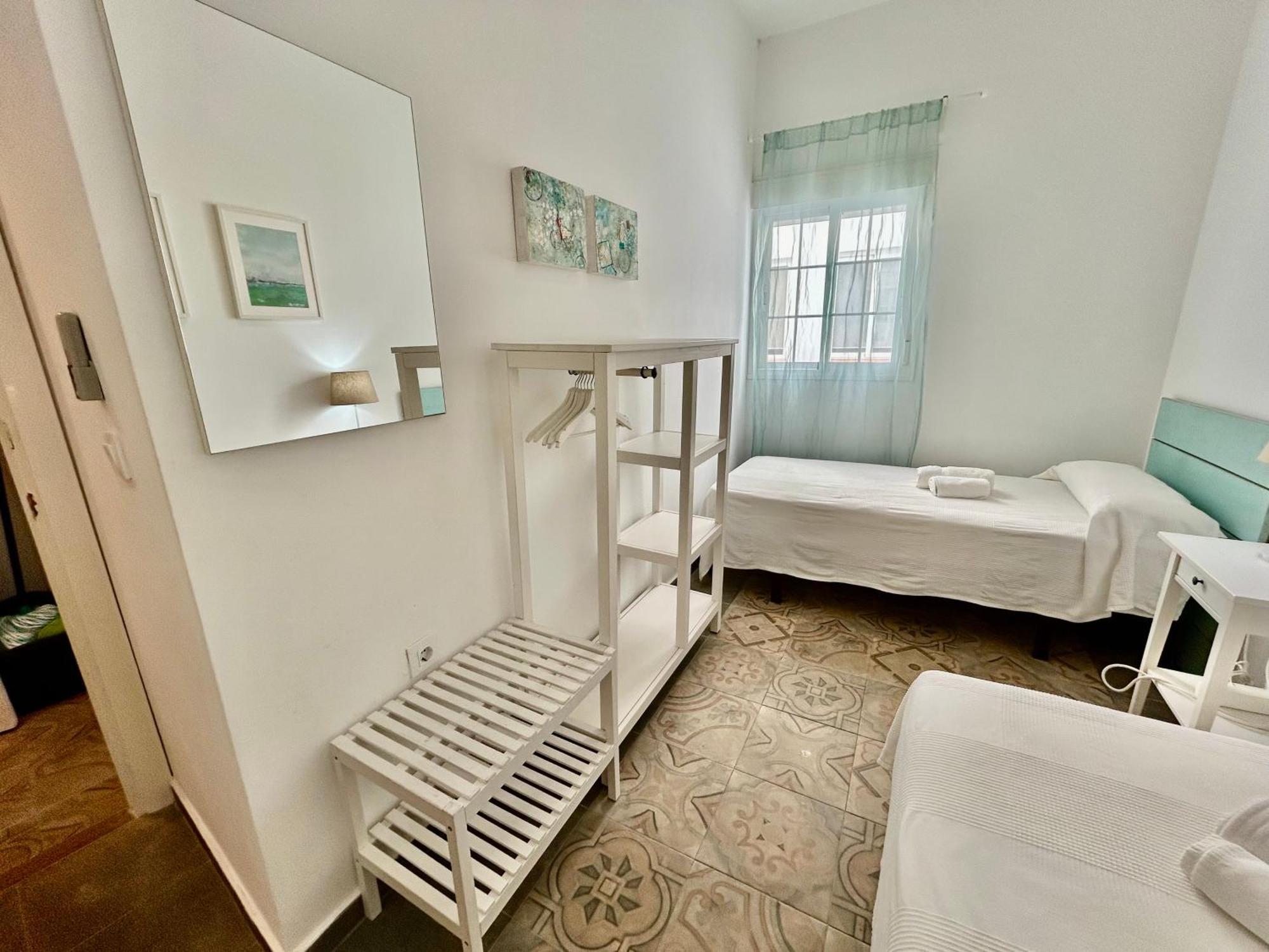 Acogedor Apt 8Pax 4Bdr 2Bth - Cozyhomesevilla1 エクステリア 写真