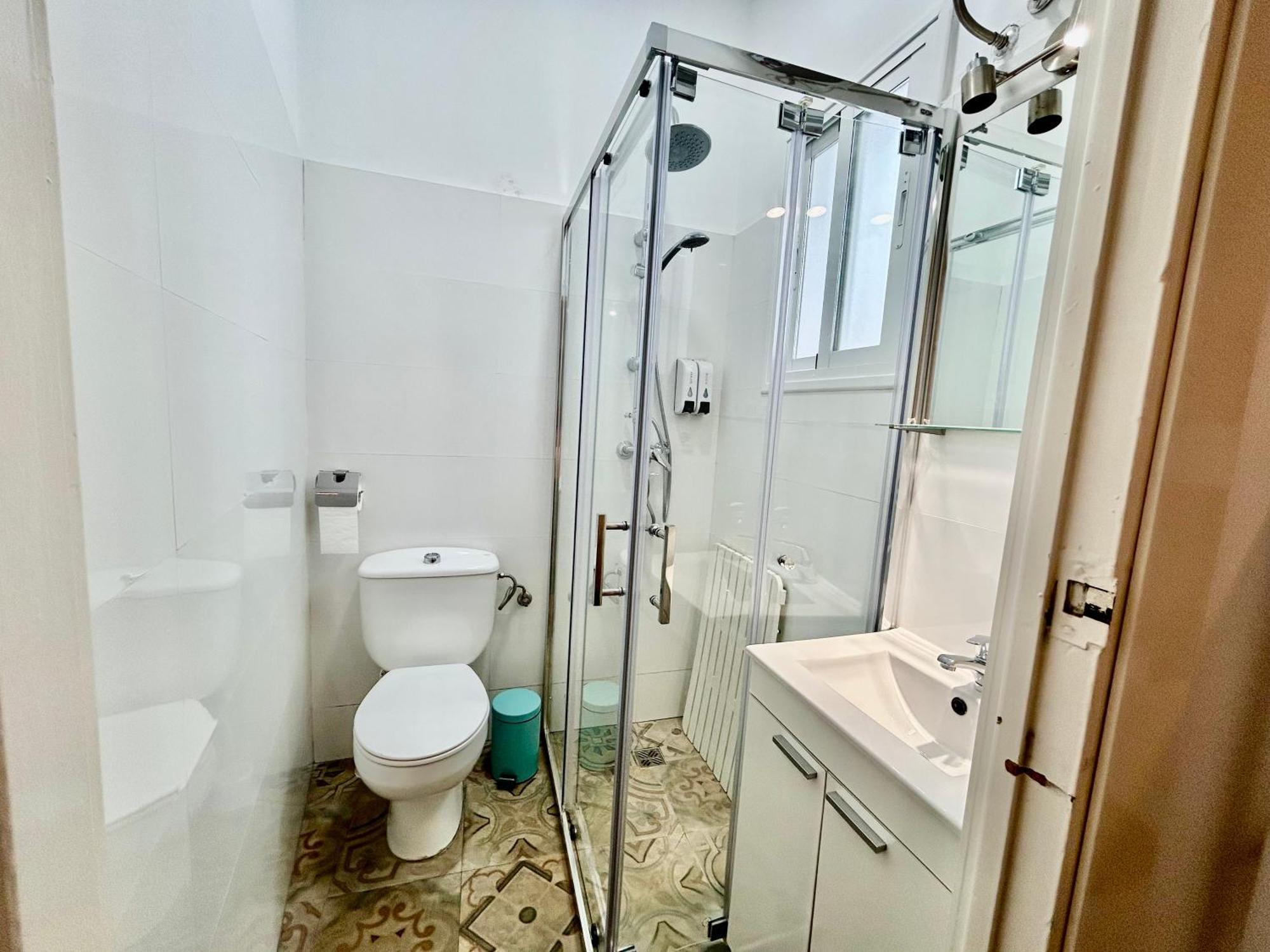 Acogedor Apt 8Pax 4Bdr 2Bth - Cozyhomesevilla1 エクステリア 写真