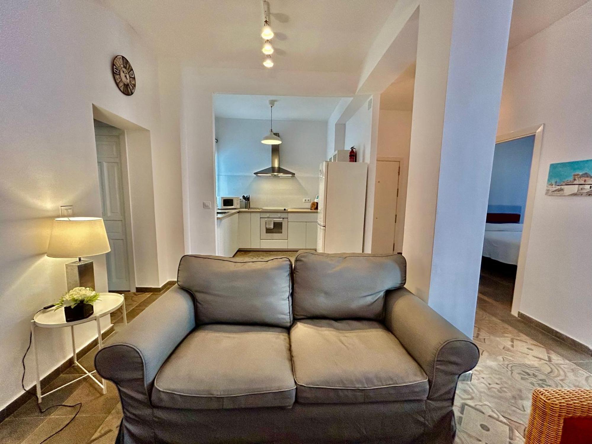Acogedor Apt 8Pax 4Bdr 2Bth - Cozyhomesevilla1 エクステリア 写真