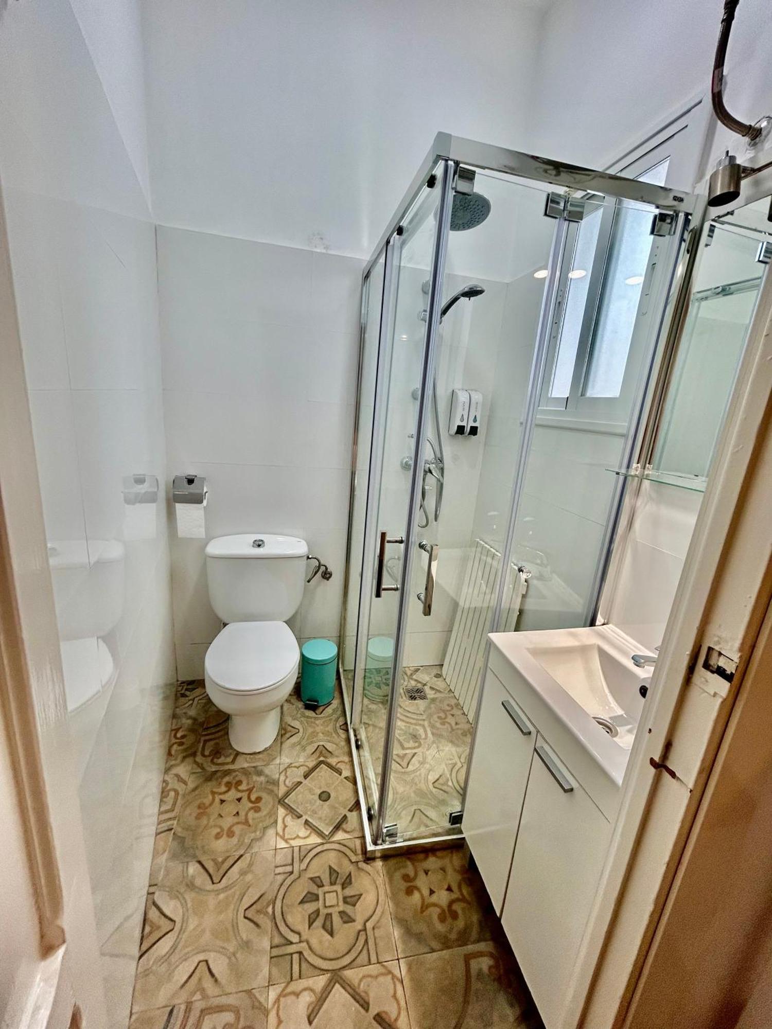 Acogedor Apt 8Pax 4Bdr 2Bth - Cozyhomesevilla1 エクステリア 写真