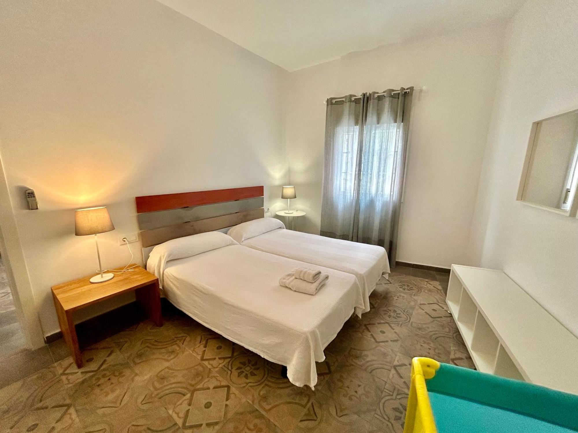 Acogedor Apt 8Pax 4Bdr 2Bth - Cozyhomesevilla1 エクステリア 写真